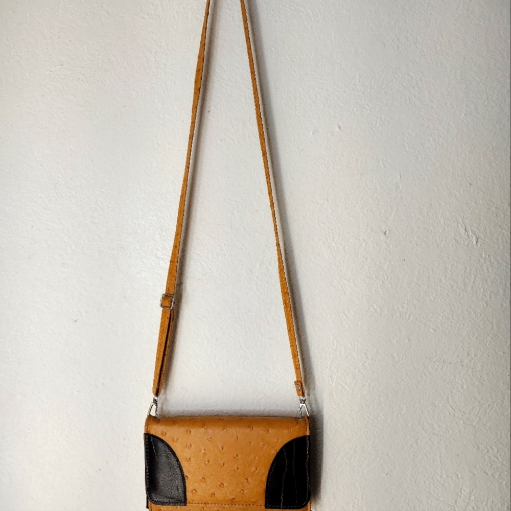 Women's  leather ostrich print crossbody wallet